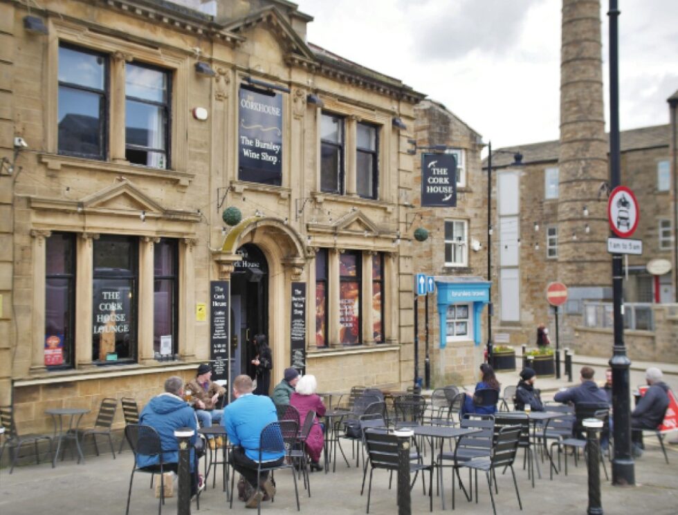 7 places to enjoy al fresco dining in Burnley - Discover Burnley Town