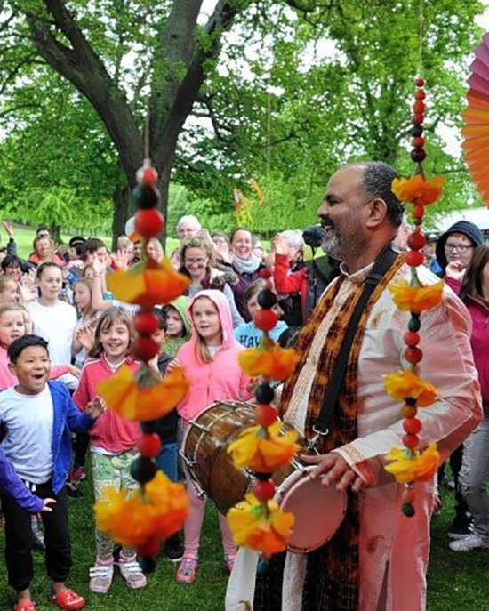 Fabulous Family Storytelling: Stories From Around The World with Peter Chand