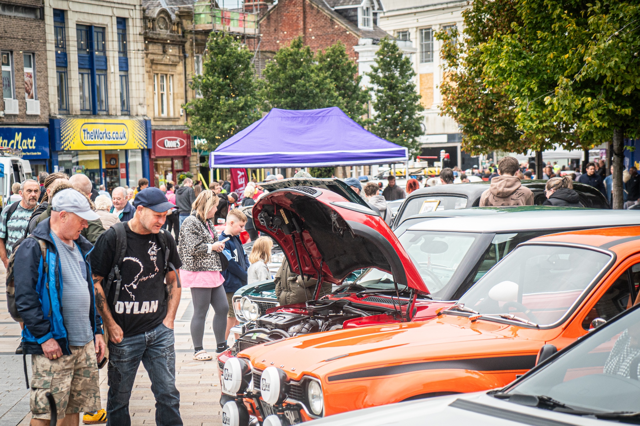 Laura Diffey Burnley Town Centre Revved Up by Successful Vintage & Performance Car ...