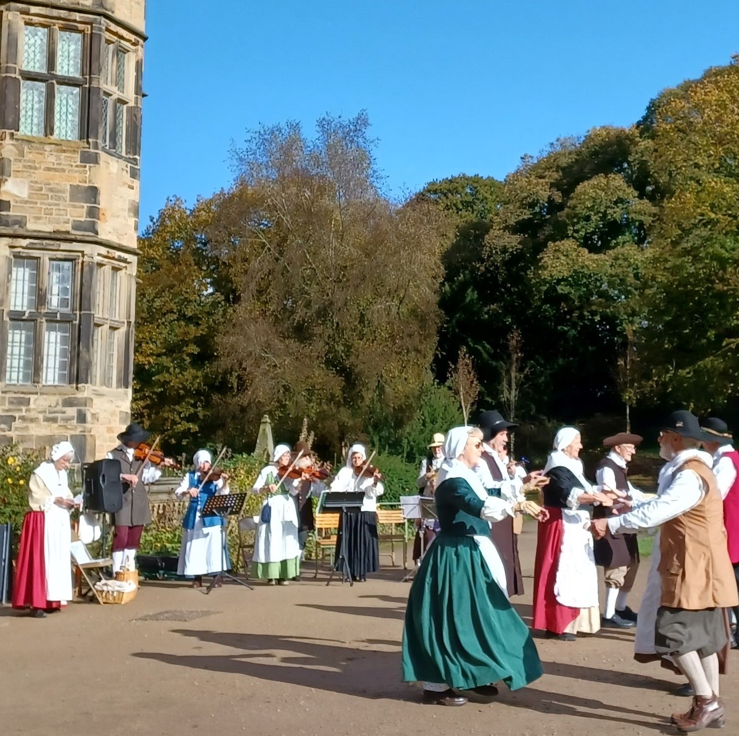 Galliard Folk Dancers